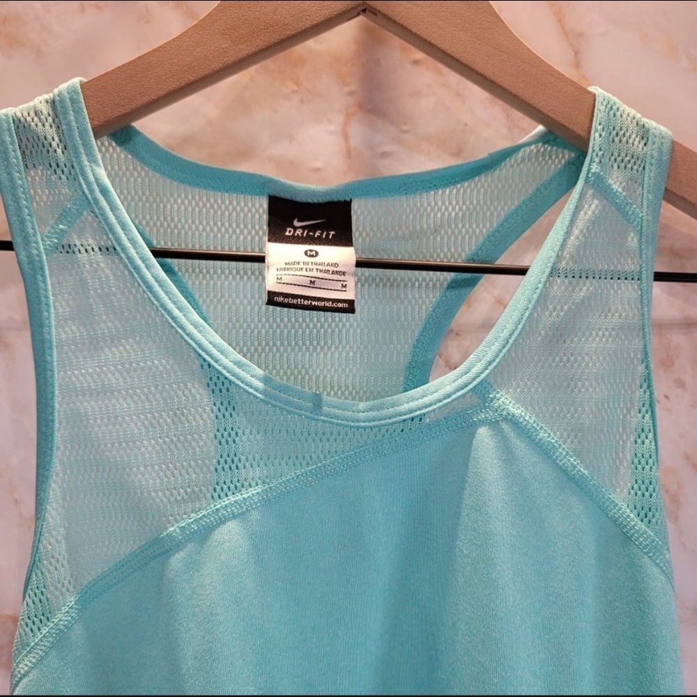 Nike Dri-Fit Mesh Racerback Tank (M) - Picture 4 of 8